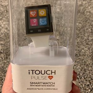 iTouch Pulse Smartwatch